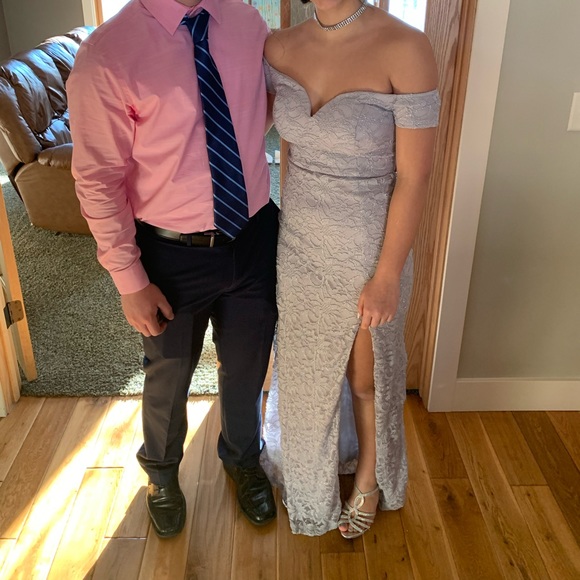 Formal Dress - Picture 2 of 6